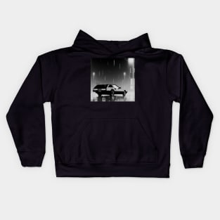 Retro 80s car in the rain black and white Kids Hoodie